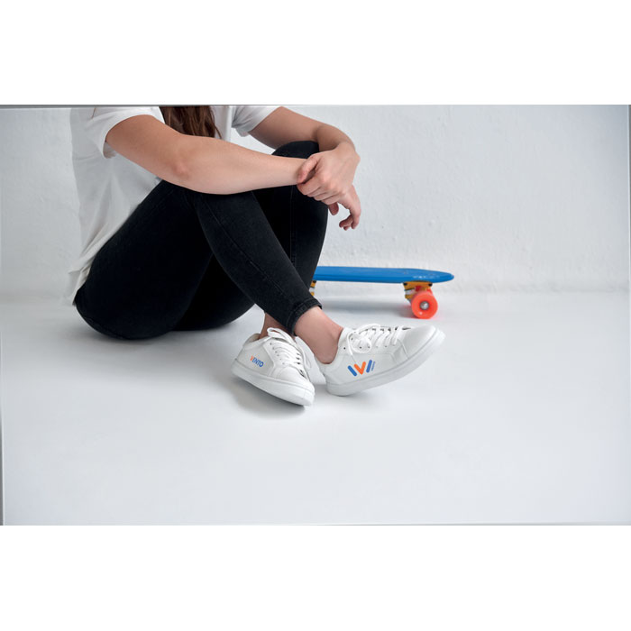 BLANCOS - Sneakers aus PU Gr. 40